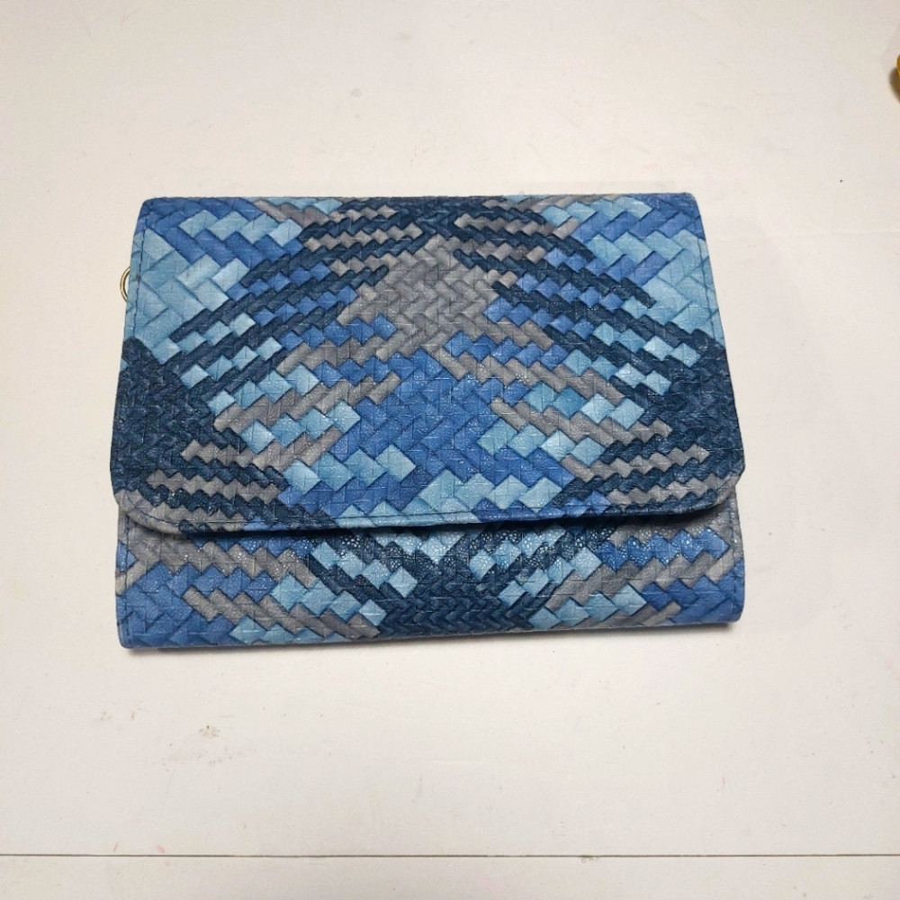 BLUE CLUTCH HANDBAG